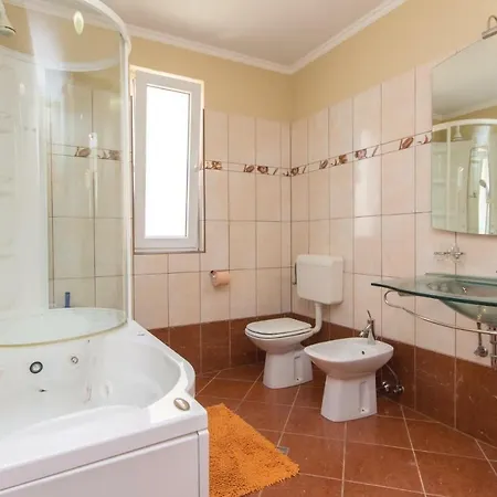 Apartment Senoina Iii
