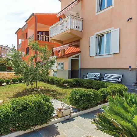 Senoina Iii Apartment Pula