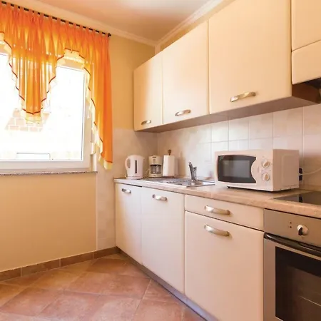 Apartment Senoina Iii Pula
